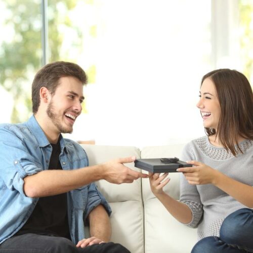 10 Great Anniversary Gifts Ideas