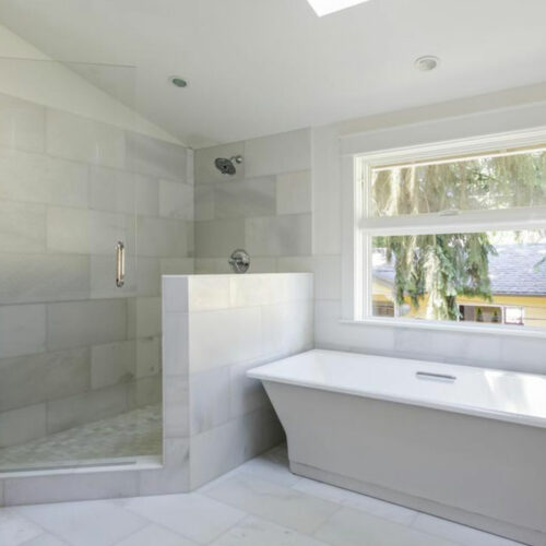 3 tips to consider before installing a walk-in tub shower