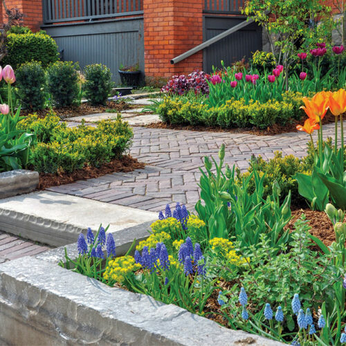 Ways to use wood for border edging