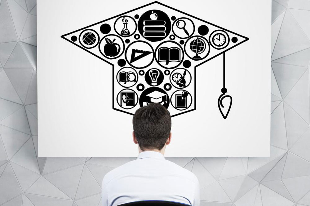 Pros and cons of online Ph.D. programs